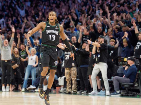 Philadelphia reduce diferența, San Antonio închide seria