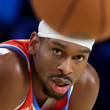 San Antonio smulge victoria în Oklahoma City în prelungiri și conduce în seria semifinalelor NBA