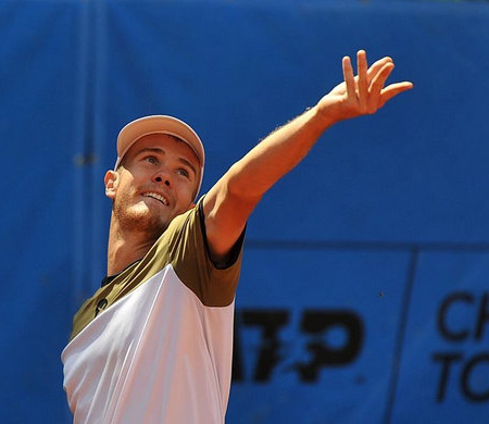 Sachko și-a încheiat performanțele în calificările de la Roland Garros, pierzând în fața lui Bueno