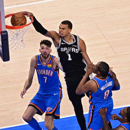 Oklahoma City egalează seria cu San Antonio în semifinalele NBA