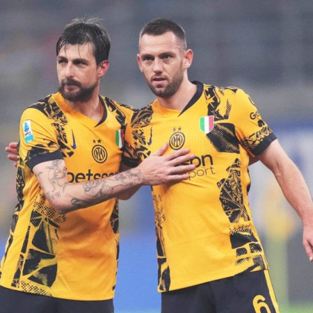 Inter încearcă să-l păstreze pe De Vrij: clubul i-a oferit un nou contract fundașului cheie