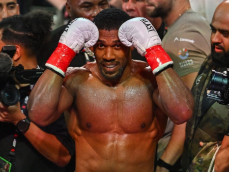 Anthony Joshua își numește adversarii preferați, dar fanii sunt sceptici