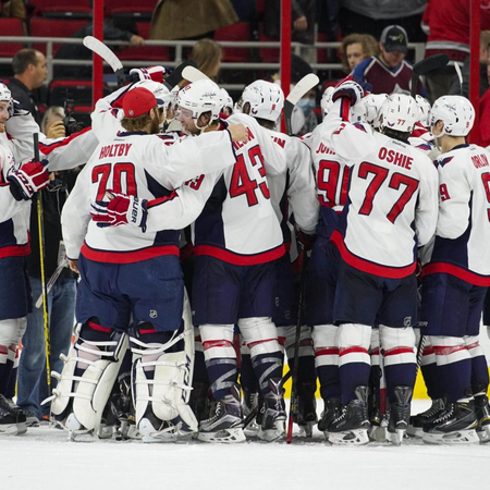 NHL: Pittsburgh învinge Philadelphia, Colorado marchează opt goluri