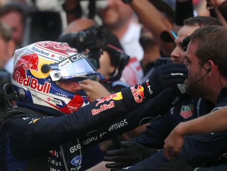 Max Verstappen a obținut prima victorie a sezonului, Red Bull a câștigat cu propriul motor, iar Hamilton a urcat pe podium